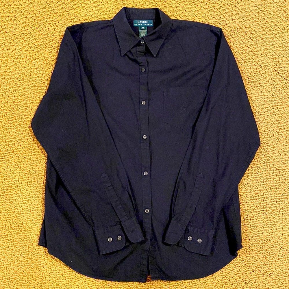 Like new black women’s Ralph Lauren long-sleeved blouse! Size M 100% cotton